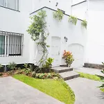 Lima 18 Boutique
